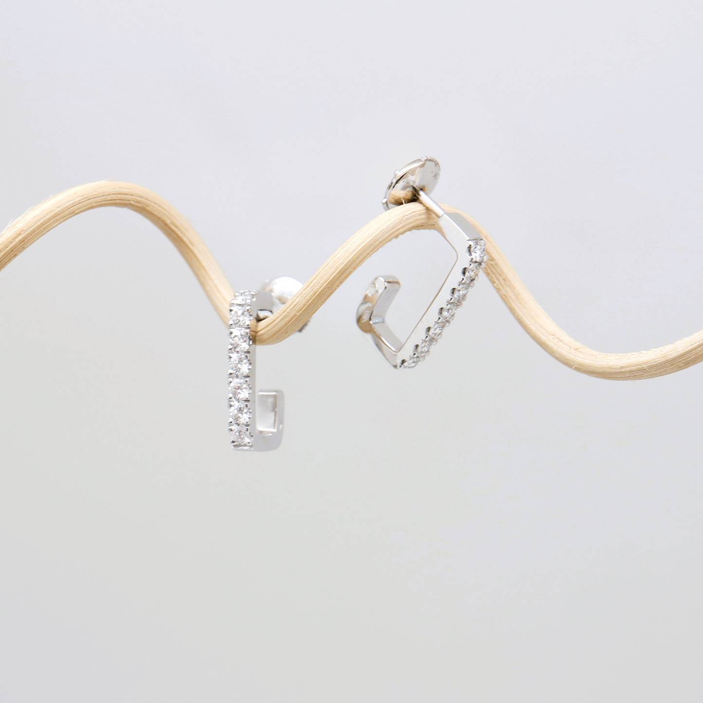 Création boucles d'oreilles sur mesure diamants Bordeaux